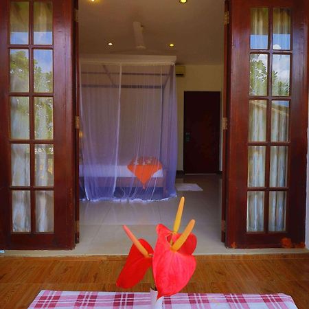 Hotel Susantha Garden Bentota Kültér fotó