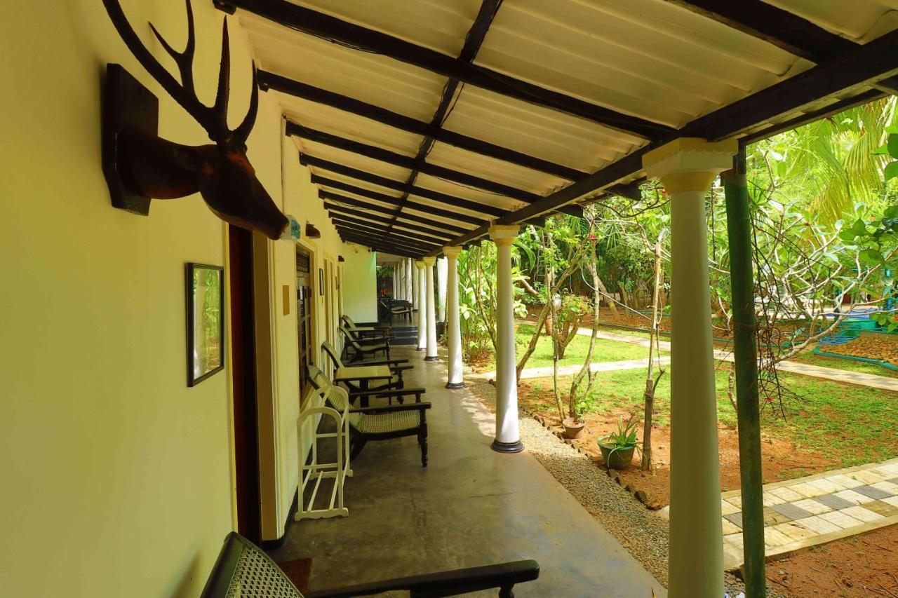 Hotel Susantha Garden Bentota Kültér fotó