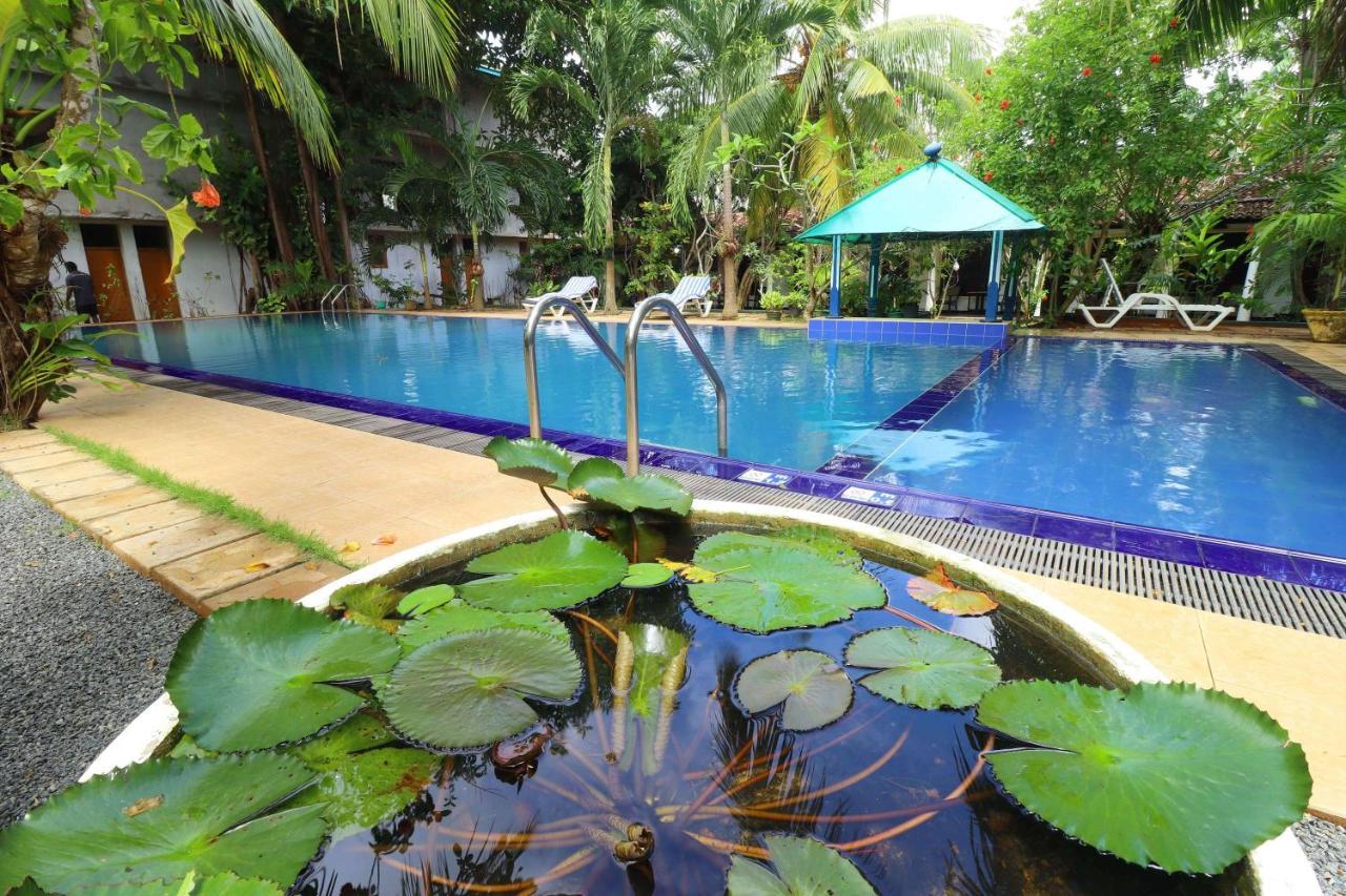 Hotel Susantha Garden Bentota Kültér fotó