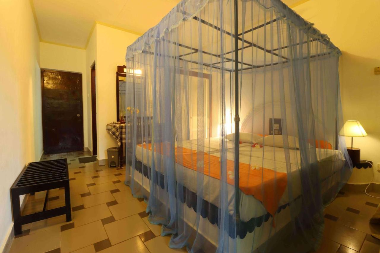 Hotel Susantha Garden Bentota Kültér fotó