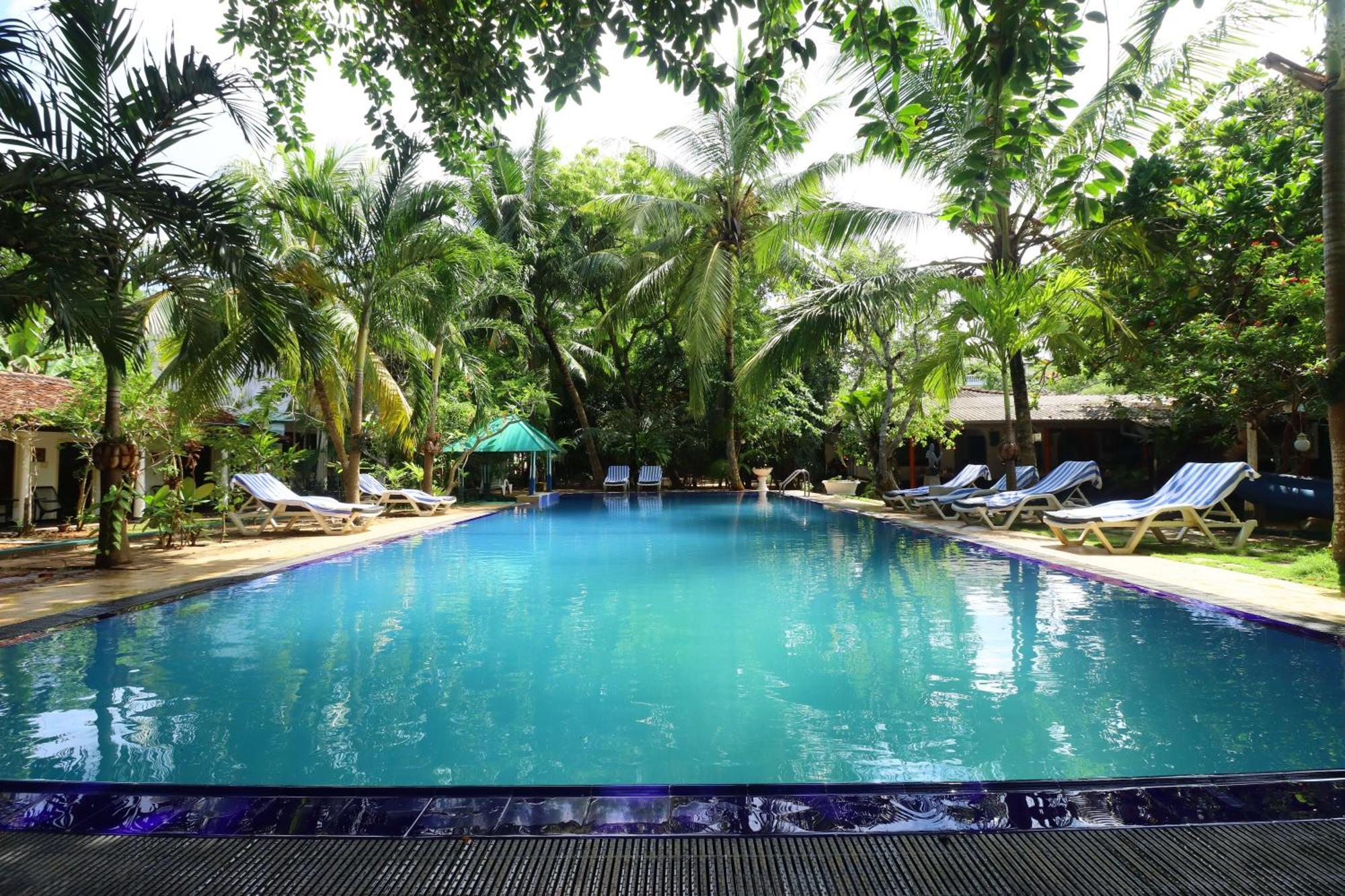 Hotel Susantha Garden Bentota Kültér fotó